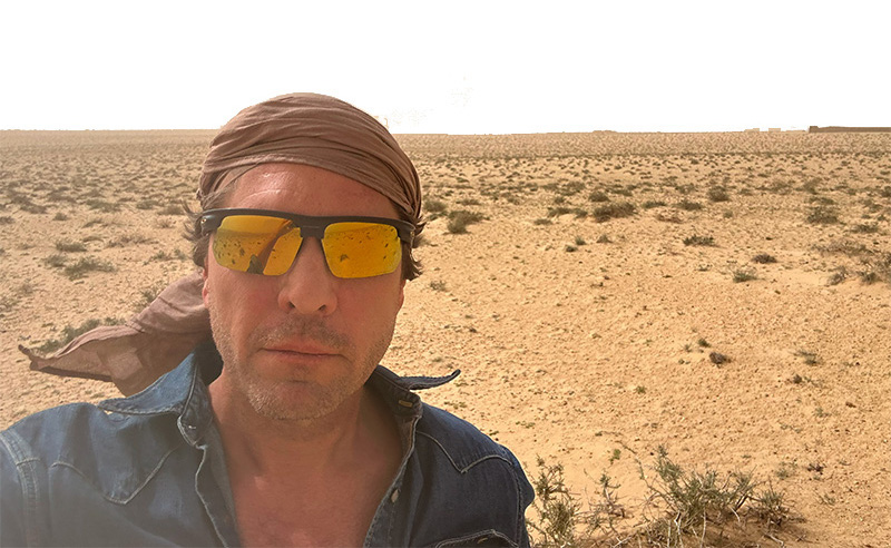 Benjamin Turin in the desert outside Tozeur