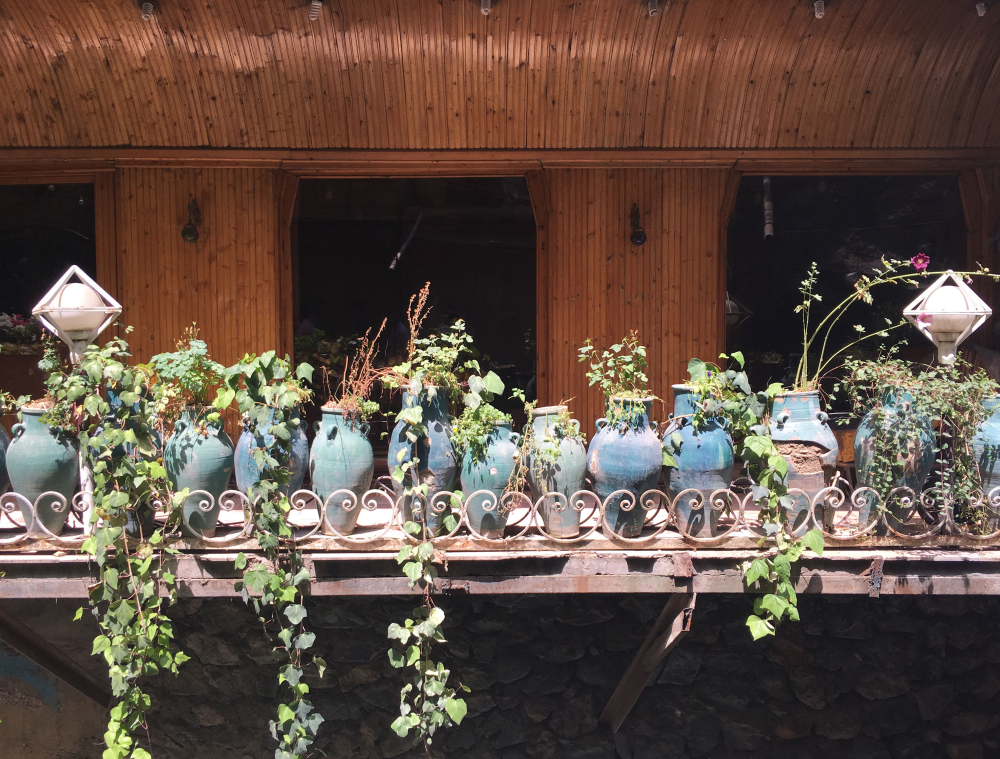 Darband Flower Pots