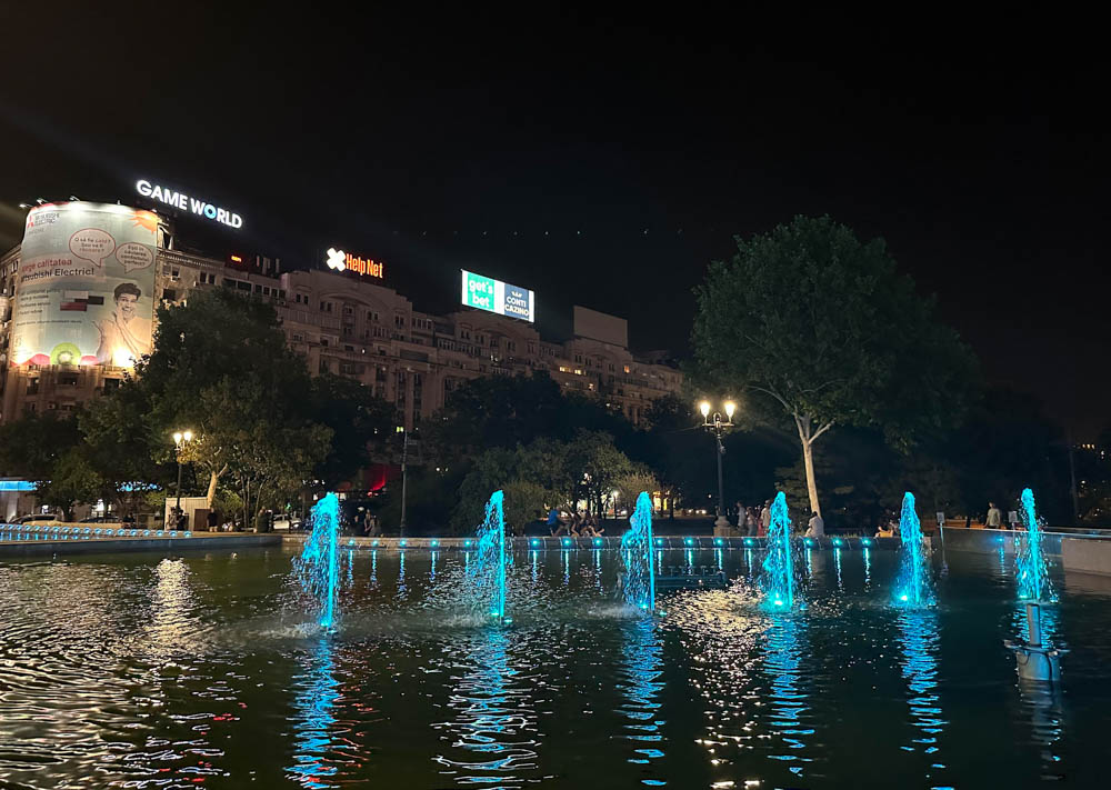 Piața Unirii by Night