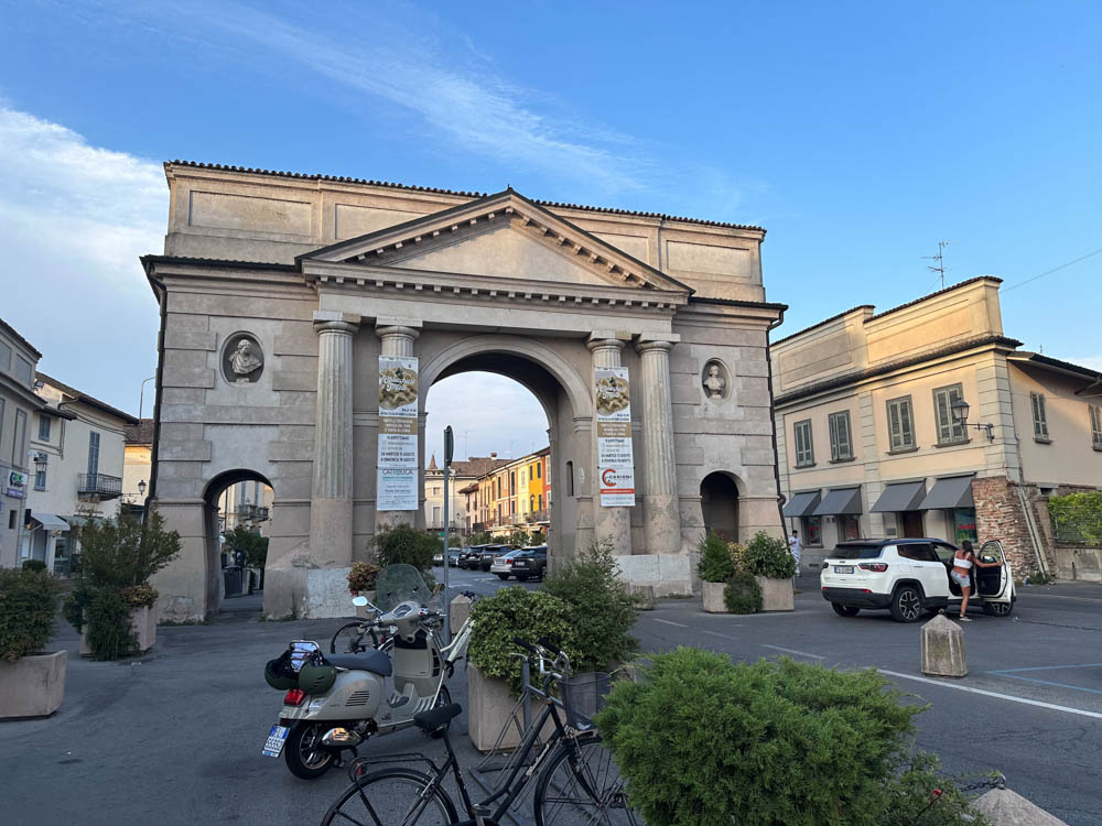 Porta Ombriano, Crema