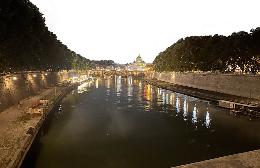 Benjamin ends his stop in Italy with a short trip to Crema, then on to Rome