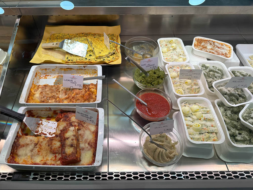 Deli in Ivrea - pasta