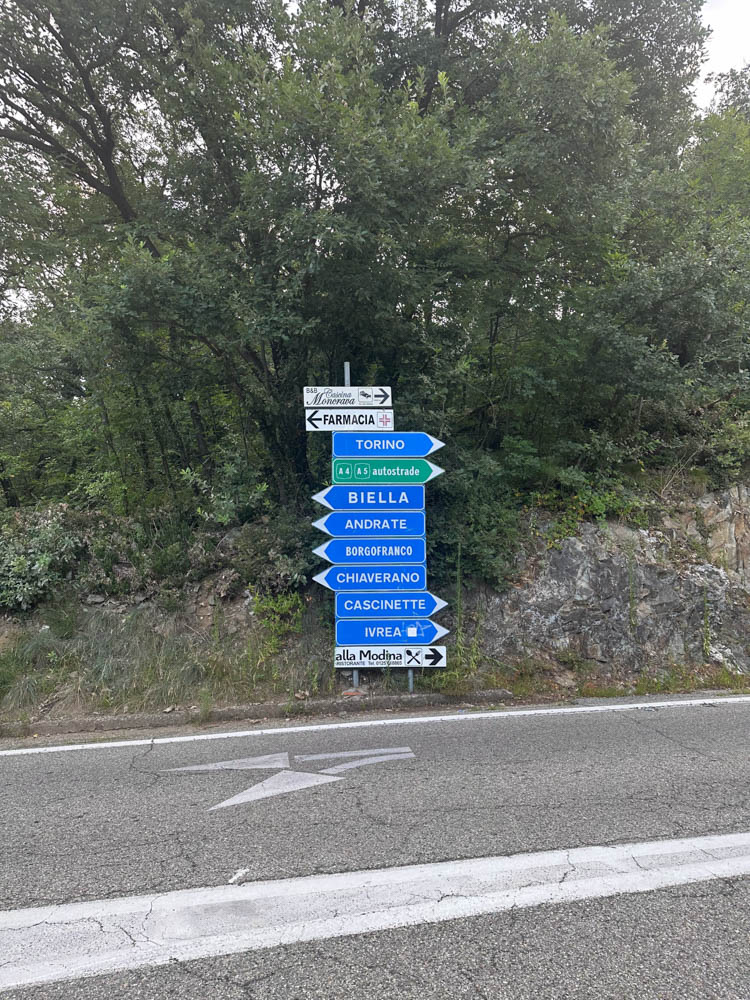 The road to Lago Sirio