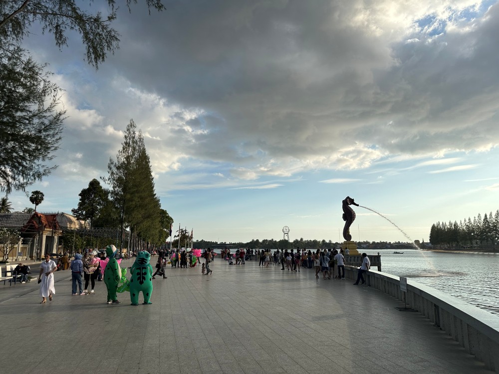 Preaek Tuek Chhu Promenade 2