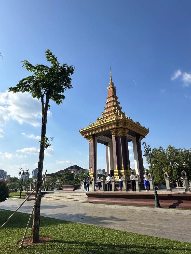Sihanouk Statue