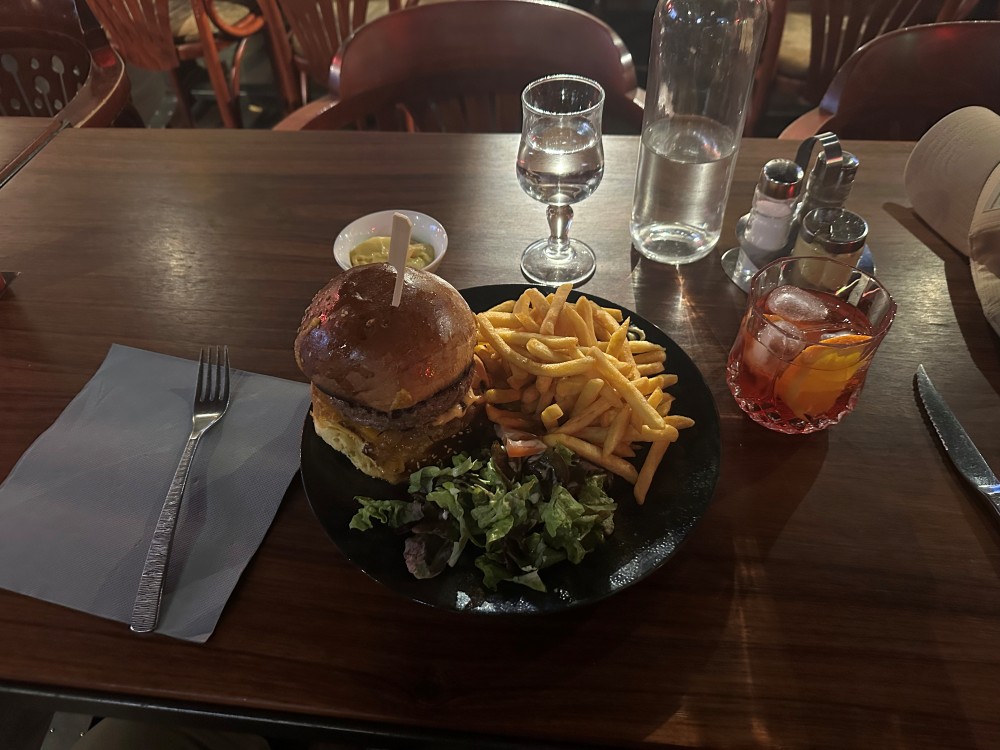 Burger Joint 3