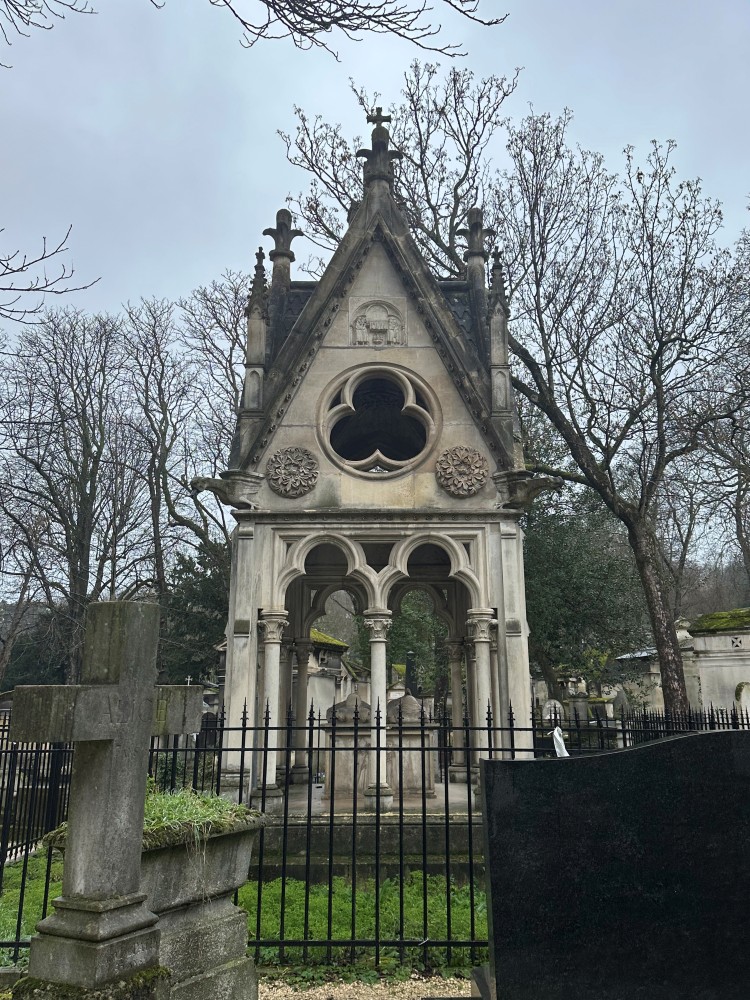 Grave of Héloïse and Abelard 3