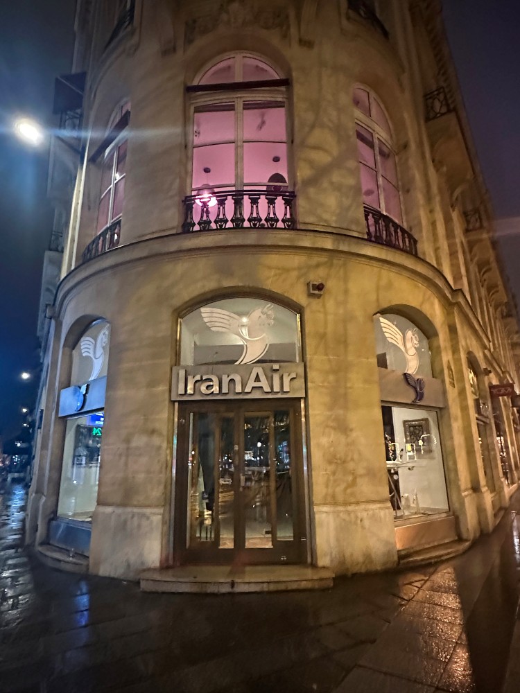 IranAir on Champs-Élysées