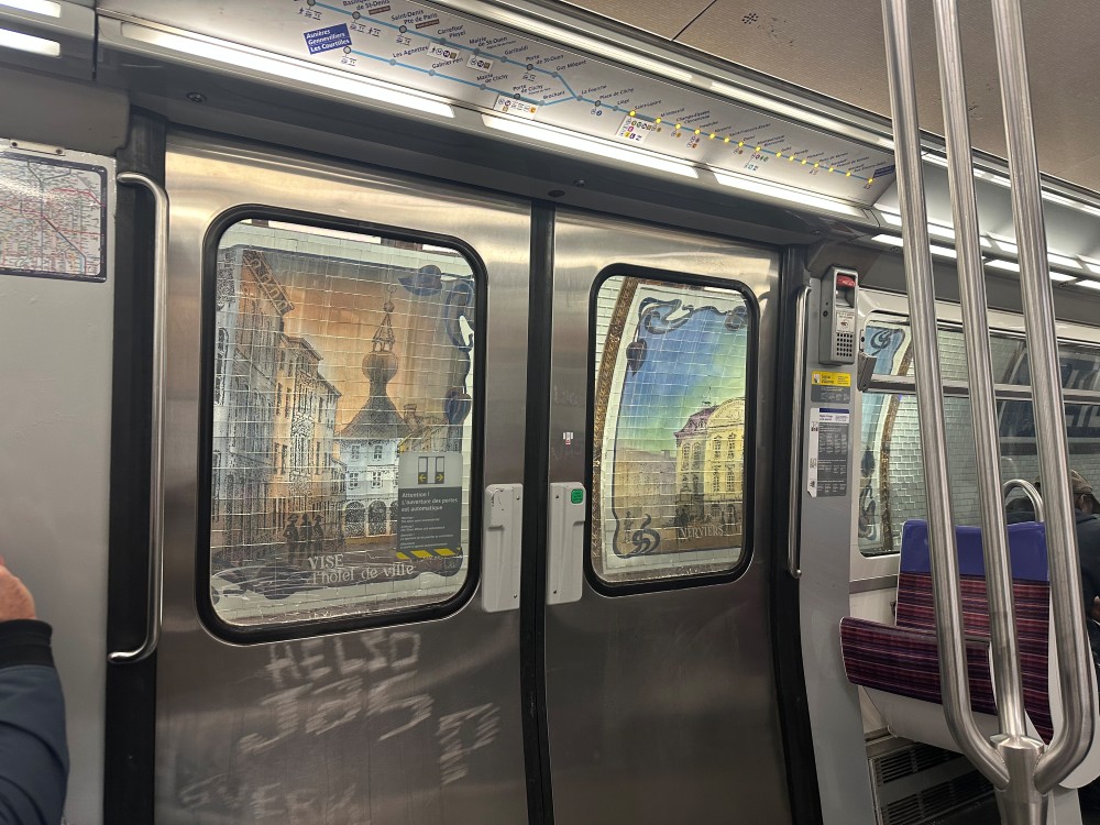 Metro art