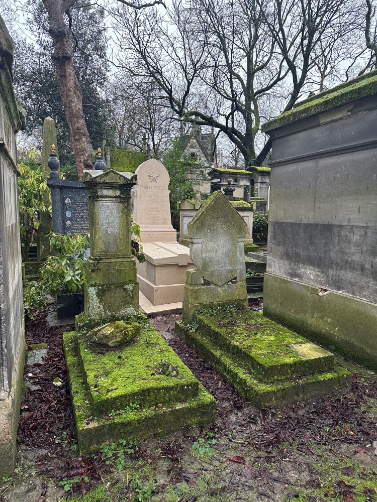 Père Lachaise Cemetery 3