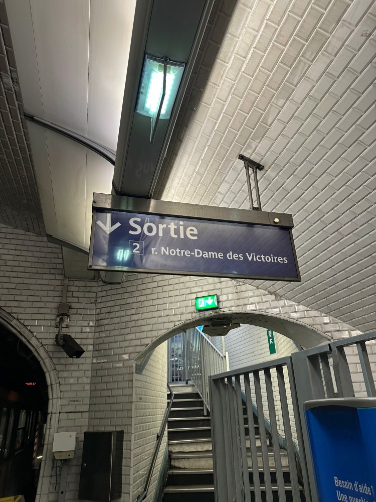 Sortie Notre-Dame des Victoires