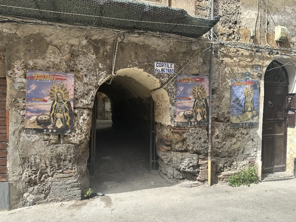 Cortile del Notaro