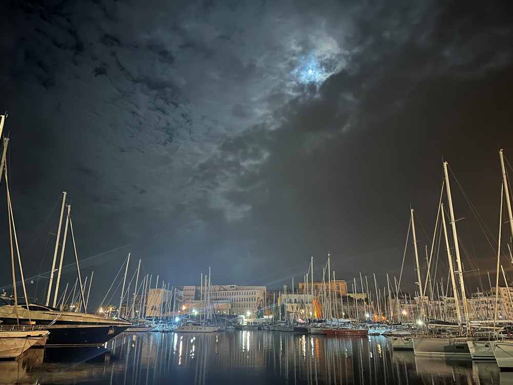 Port of Palermo by night 2