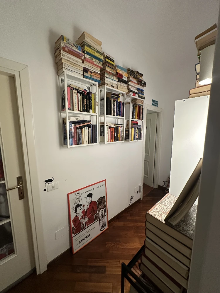 Apartment books