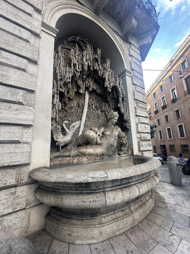 Fountain of Juno Four Fountains