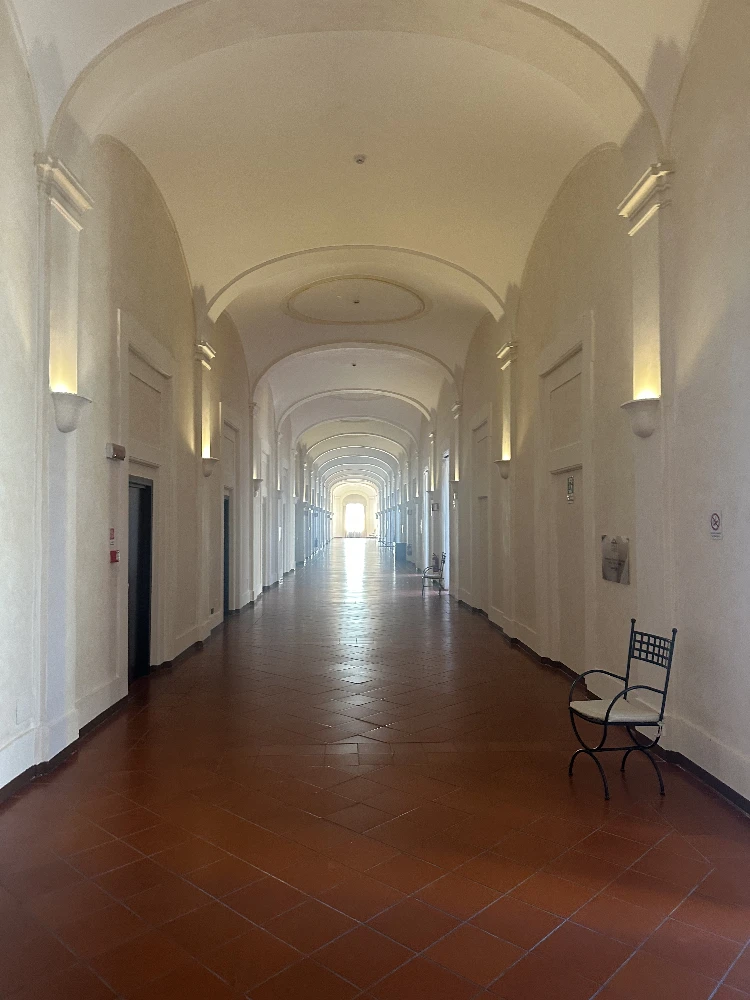 Santa Croce In Gerusalemme hotel hallway